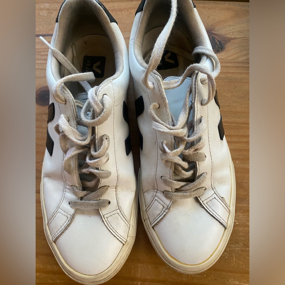 VEJA Women 10